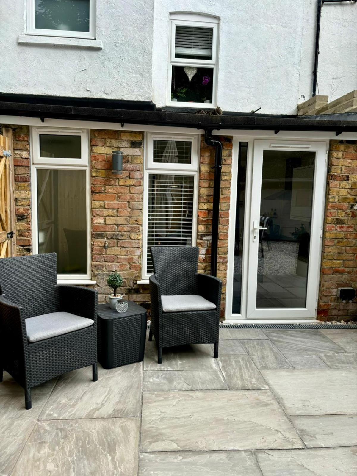 Stylish And Chic Seaside Apartment Southend-on-Sea Extérieur photo